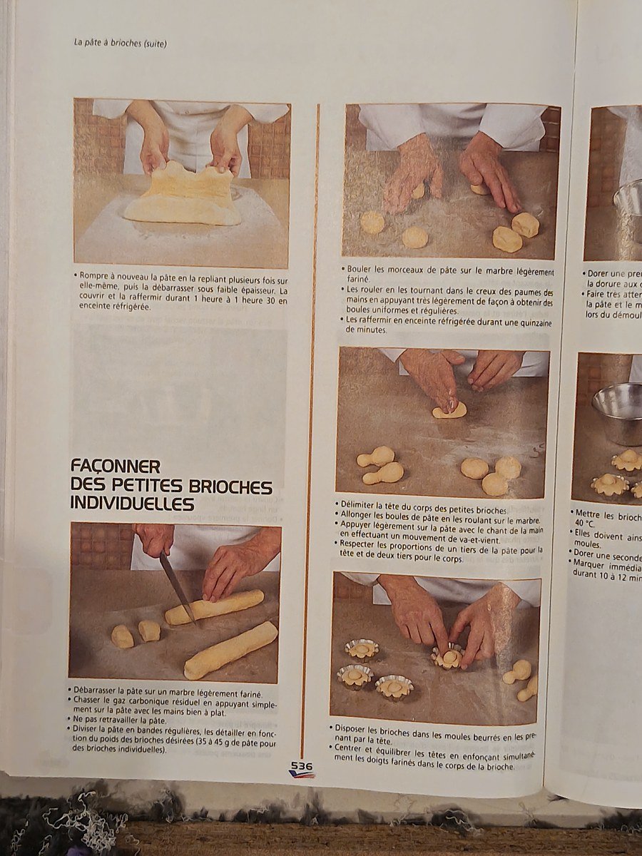 Scan FAÇONNER DES PETITES BRIOCHES INDIVIDUELLES